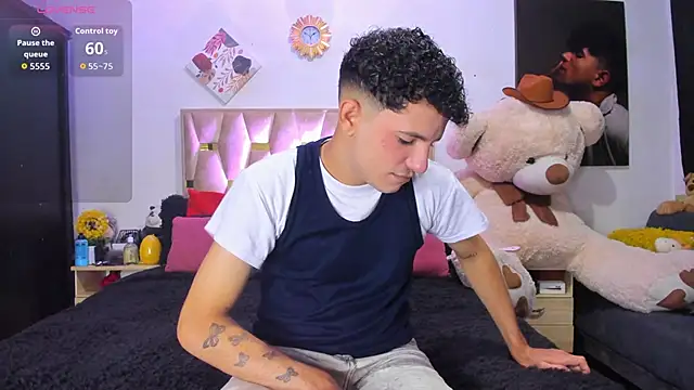 Snapshot of patrick_sanzz chatting on December 2025 05:23:01 PM patrick sanzz online show from December 2025 05:23:01 PM