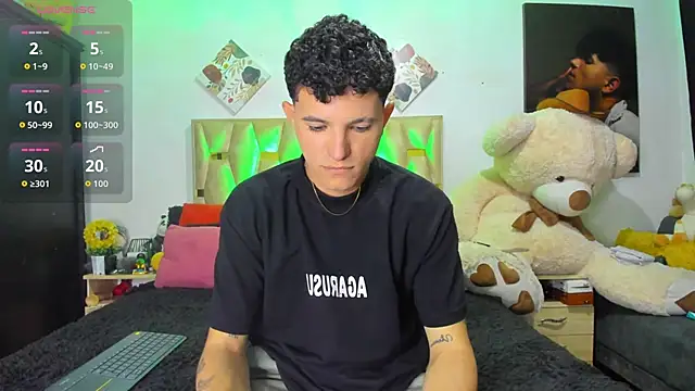 Snapshot of patrick_sanzz chatting on November 2025 01:26:02 AM patrick sanzz online show from November 2025 01:26:02 AM