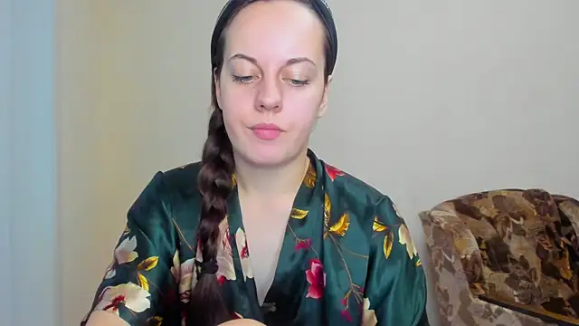 Sabrina Lavv online show from September 2025 02:28:02 PM