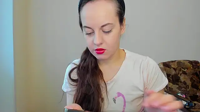 Sabrina Lavv online show from September 2025 10:05:01 AM