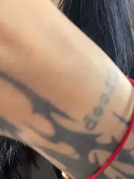 Amy Kiitty  online show from April 2026 01:23:02 PM