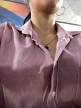 Amy Kiitty  online show from April 2026 01:40:01 PM