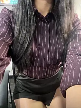 Amy Kiitty  online show from May 2026 01:28:01 PM