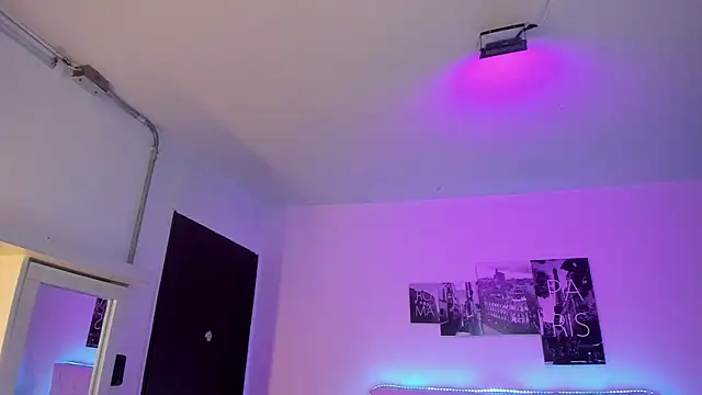 Amy Kiitty  online show from April 2026 01:07:01 PM