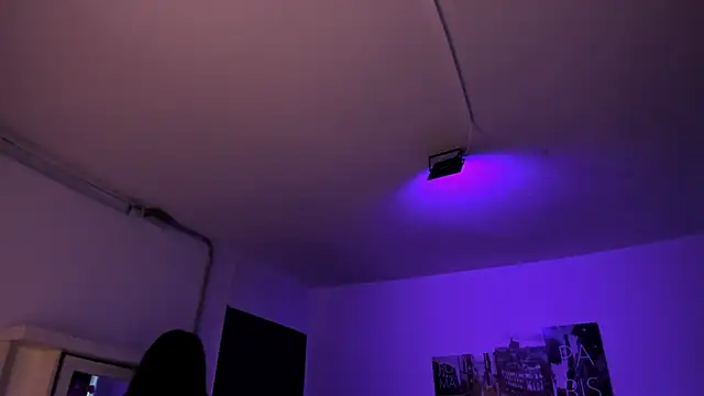 Snapshot of Amy_Kiitty_ chatting on December 2025 01:27:01 PM Amy Kiitty online show from December 2025 01:27:01 PM