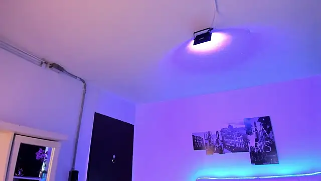 Snapshot of Amy_Kiitty_ chatting on November 2025 12:42:02 PM Amy Kiitty online show from November 2025 12:42:02 PM