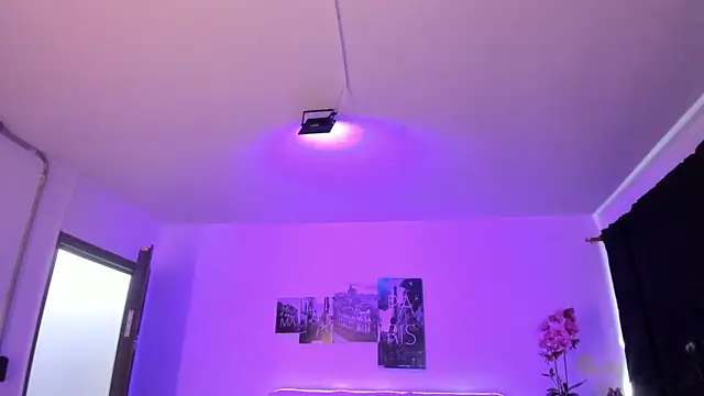 Snapshot of Amy_Kiitty_ chatting on December 2025 12:51:02 PM Amy Kiitty online show from December 2025 12:51:02 PM