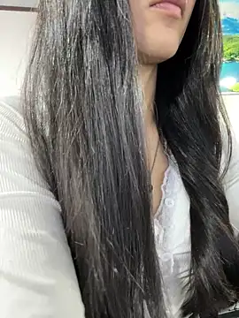 Amy Kiitty  online show from April 2026 01:15:01 PM