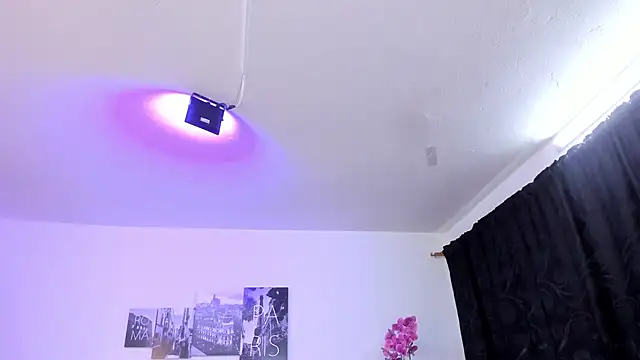 Snapshot of Amy_Kiitty_ chatting on October 2025 12:36:01 PM Amy Kiitty online show from October 2025 12:36:01 PM