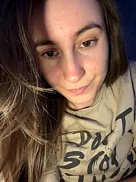 Snapshot of viviandaimond1 chatting on October 2025 02:28:02 PM viviandaimond1 online show from October 2025 02:28:02 PM