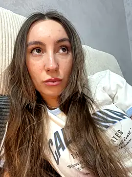 viviandaimond1 online show from October 2025 04:17:01 PM