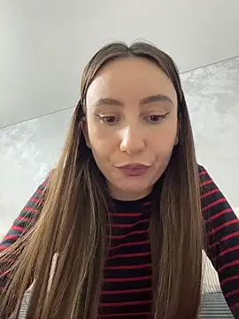 Snapshot of viviandaimond1 chatting on December 2025 09:03:02 PM viviandaimond1 online show from December 2025 09:03:02 PM