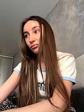 viviandaimond1 online show from October 2025 01:43:01 PM