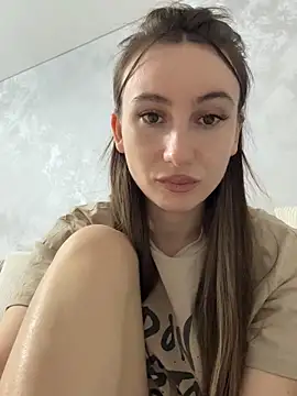 Snapshot of viviandaimond1 chatting on November 2025 07:29:02 PM viviandaimond1 online show from November 2025 07:29:02 PM