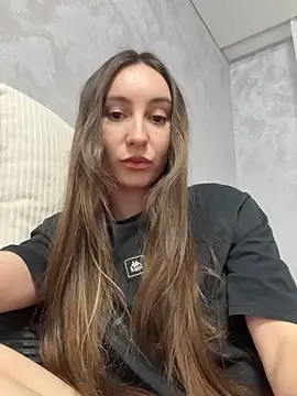 Snapshot of viviandaimond1 chatting on November 2025 07:46:02 PM viviandaimond1 online show from November 2025 07:46:02 PM