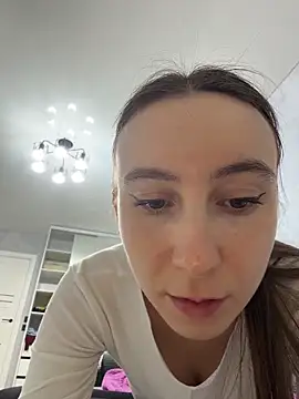 Snapshot of viviandaimond1 chatting on December 2025 09:47:02 PM viviandaimond1 online show from December 2025 09:47:02 PM