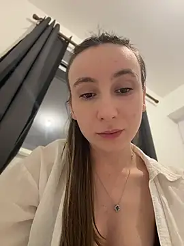 Snapshot of viviandaimond1 chatting on May 2026 08:39:01 PM viviandaimond1 online show from May 2026 08:39:01 PM