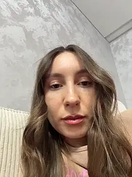 Snapshot of viviandaimond1 chatting on January 2026 07:18:02 PM viviandaimond1 online show from January 2026 07:18:02 PM