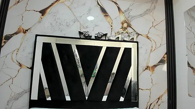 KarinaSimonz online show from February 2026 07:44:01 PM