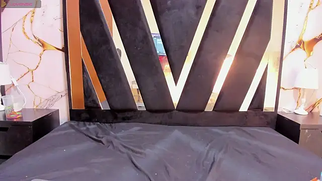 KarinaSimonz online show from January 2026 07:43:01 PM