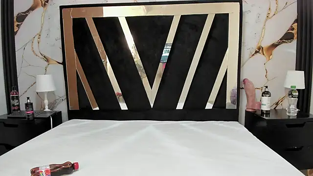 KarinaSimonz online show from March 2026 07:58:02 PM