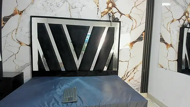 Snapshot of KarinaSimonz chatting on October 2025 07:13:02 PM KarinaSimonz online show from October 2025 07:13:02 PM