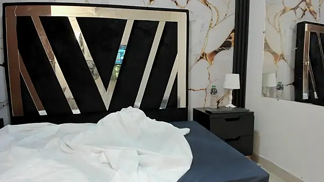 KarinaSimonz online show from February 2026 07:46:02 PM