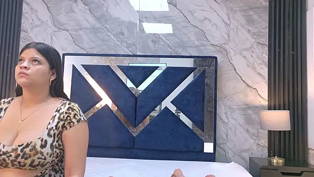 Snapshot of KarinaSimonz chatting on June 2026 07:55:02 PM KarinaSimonz online show from June 2026 07:55:02 PM