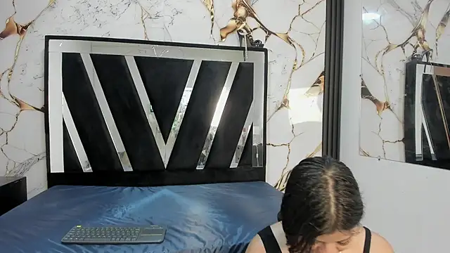 KarinaSimonz online show from October 2025 06:49:02 PM