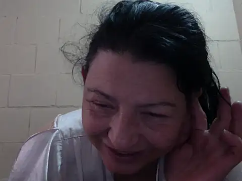 Snapshot of straichathot_08 chatting on November 2025 07:03:02 PM straichathot 08 online show from November 2025 07:03:02 PM