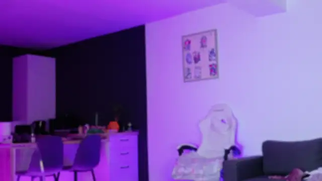 Lorennameliyy online show from December 2025 08:30:02 PM