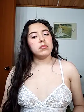 Emi chik online show from February 2026 10:25:01 AM