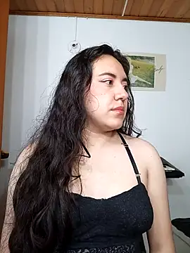 Emi chik online show from January 2026 10:41:02 AM