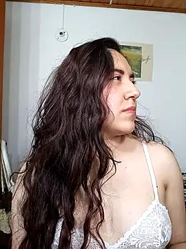 Snapshot of Emi_chik chatting on October 2025 11:00:01 AM Emi chik online show from October 2025 11:00:01 AM