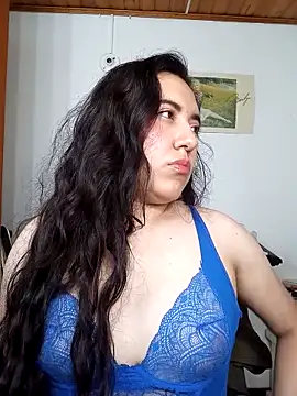 Emi chik online show from November 2025 10:47:02 AM