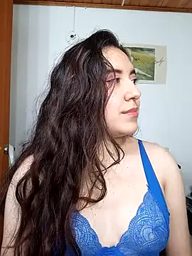 Emi chik online show from October 2025 11:09:01 AM