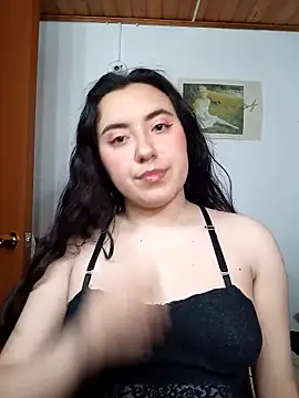 Emi chik online show from February 2026 10:26:02 AM