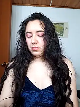 Emi chik online show from December 2025 09:47:02 AM