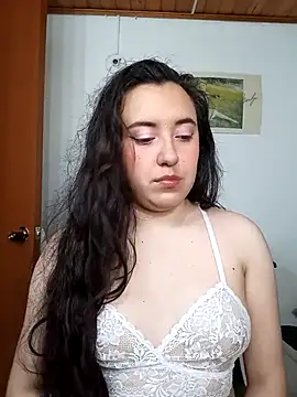 Emi chik online show from February 2026 10:35:02 AM