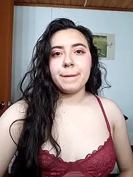 Emi chik online show from December 2025 10:40:01 AM