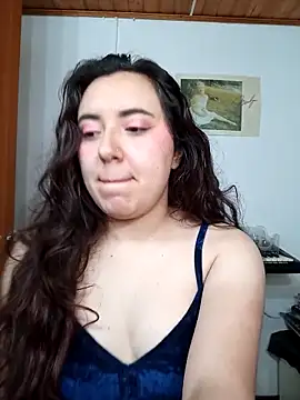 Snapshot of Emi_chik chatting on September 2025 10:41:02 AM Emi chik online show from September 2025 10:41:02 AM