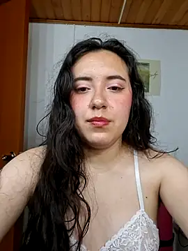 Emi chik online show from April 2026 09:27:01 AM