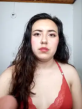 Snapshot of Emi_chik chatting on December 2024 03:31:02 AM Emi chik online show from December 2024 03:31:02 AM