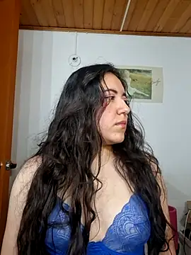 Emi chik online show from March 2026 10:49:01 AM
