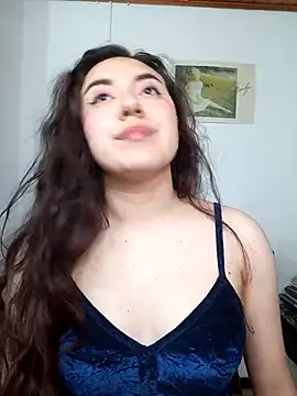 Snapshot of Emi_chik chatting on October 2025 10:45:01 AM Emi chik online show from October 2025 10:45:01 AM