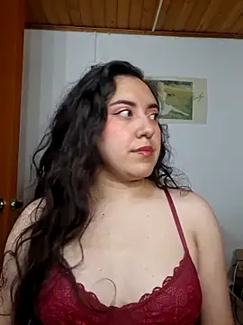 Emi chik online show from May 2026 03:39:02 AM