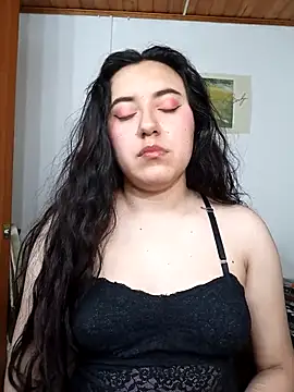 Emi chik online show from November 2025 11:25:01 AM