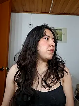 Snapshot of Emi_chik chatting on July 2026 03:58:01 AM Emi chik online show from July 2026 03:58:01 AM