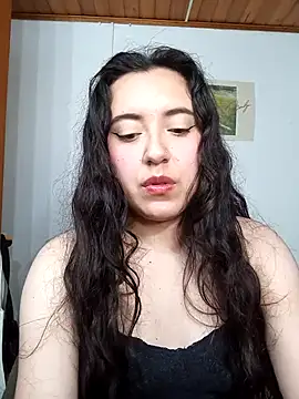 Emi chik online show from December 2025 10:36:01 AM