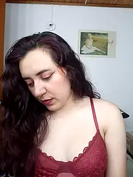 Snapshot of Emi_chik chatting on February 2025 03:11:01 AM Emi chik online show from February 2025 03:11:01 AM
